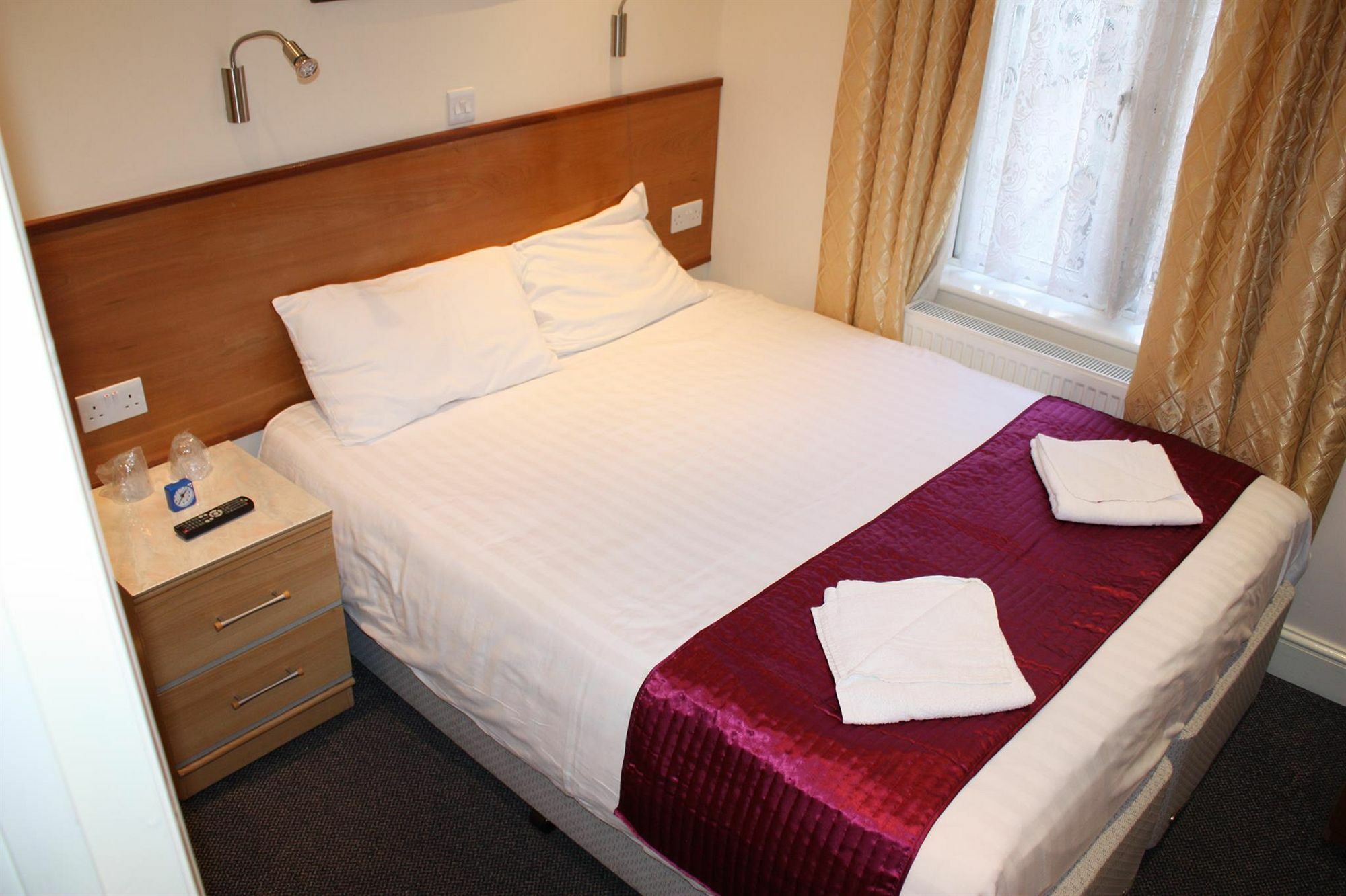 לונדון Apollo Hotel Kings Cross מראה חיצוני תמונה